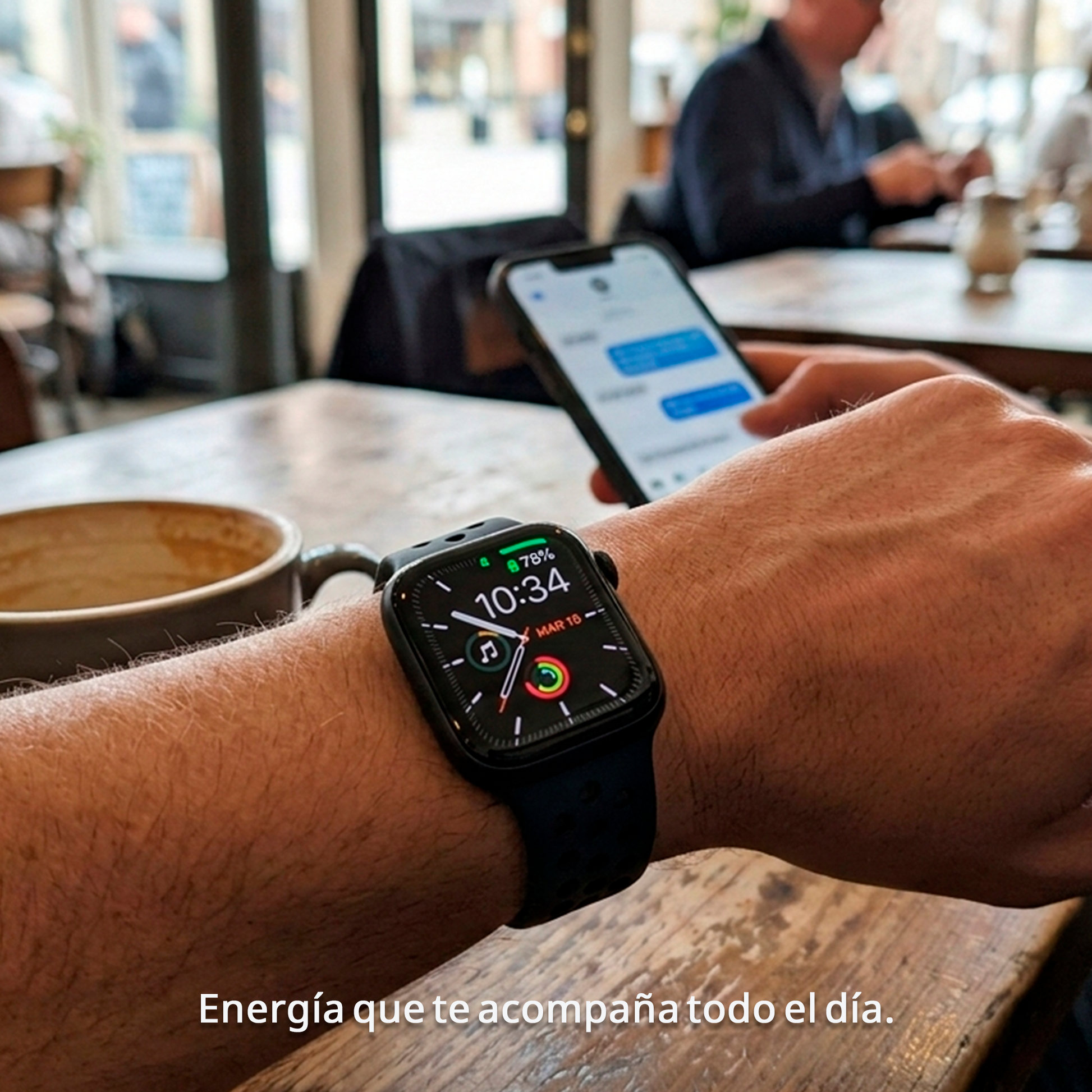 Smartwatch ActiveSync™ by Caja de Compras displaying social validation features on screen.